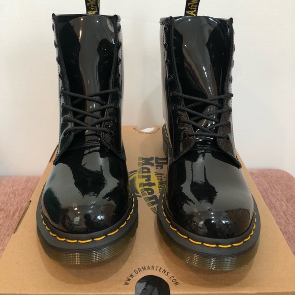 Doc Martens 1460 Patent Leather Lace Up Boots - Picture 2 of 6
